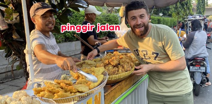 Street Food Indonesia yang Wajib Dicoba Turis Asing